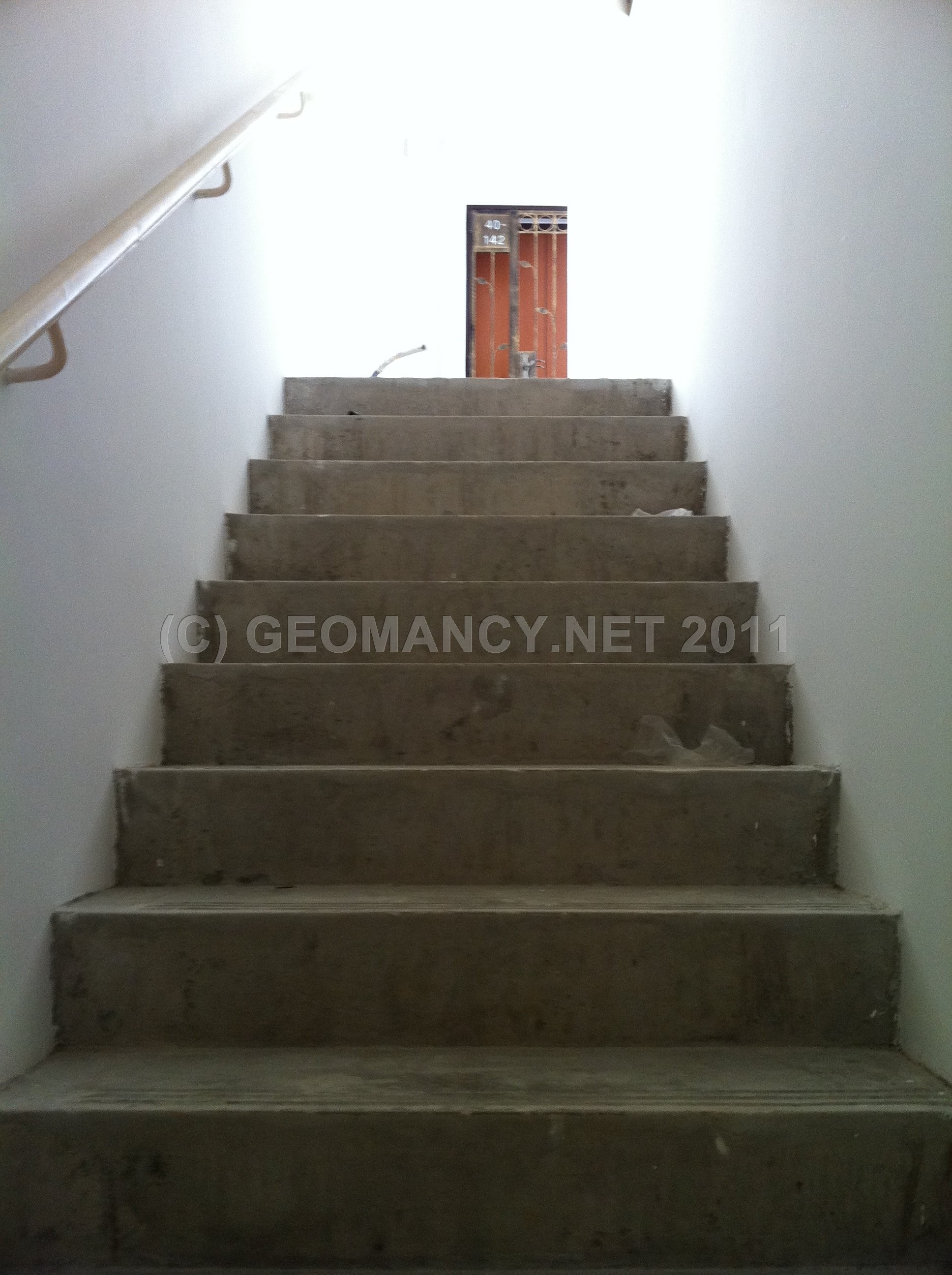 main-entrance-door-facing-staircase-stairs-feng-shui-tips